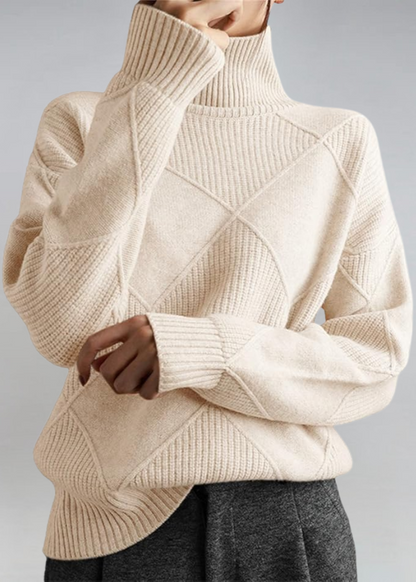 Inès – Pull à col roulé texturé de luxe